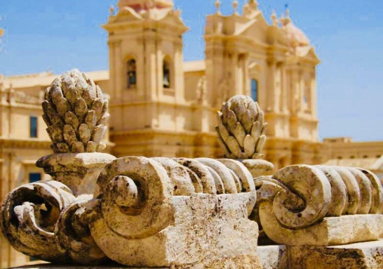 The Stone Garden Lägenhet Noto Exteriör bild